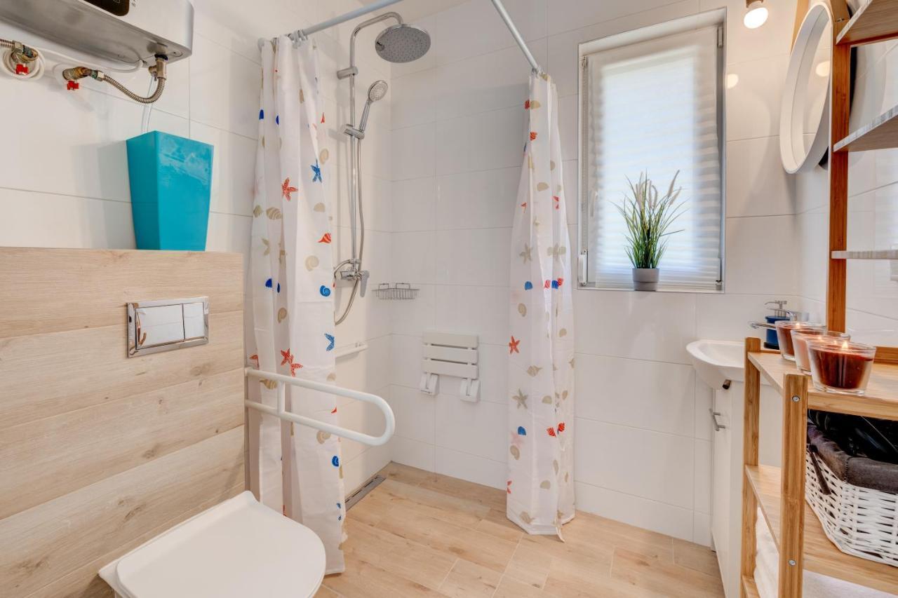 Apartamenty Na Fali - Morski , Blekity , Marynarski Pobierowo Εξωτερικό φωτογραφία